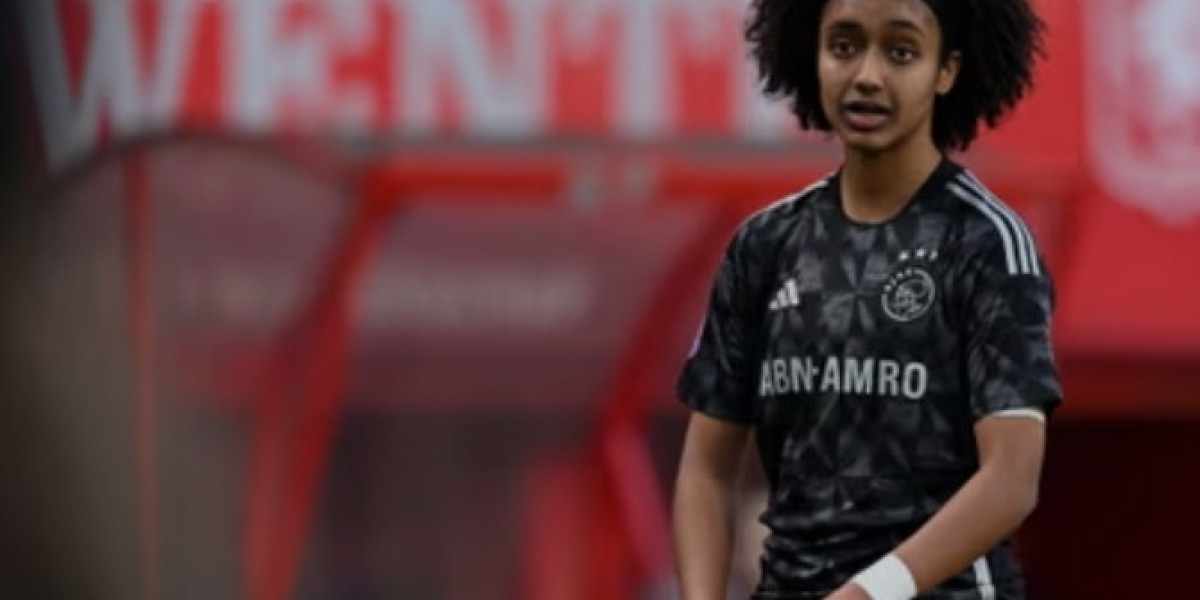Emma Hayes warns of Ajax’s threat to Chelsea in the Women’s CL